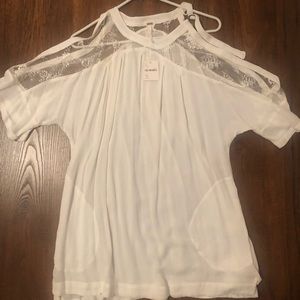 NWT free people cold shoulder lace top Sz Xs